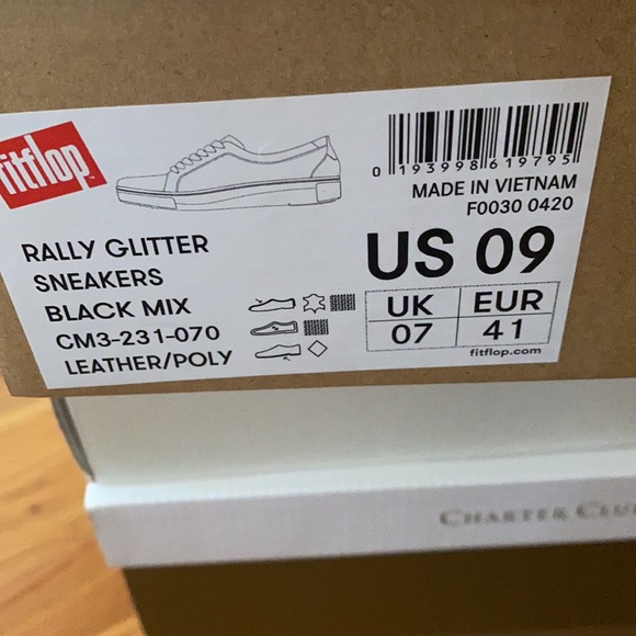 Sneackers - Picture 6 of 6